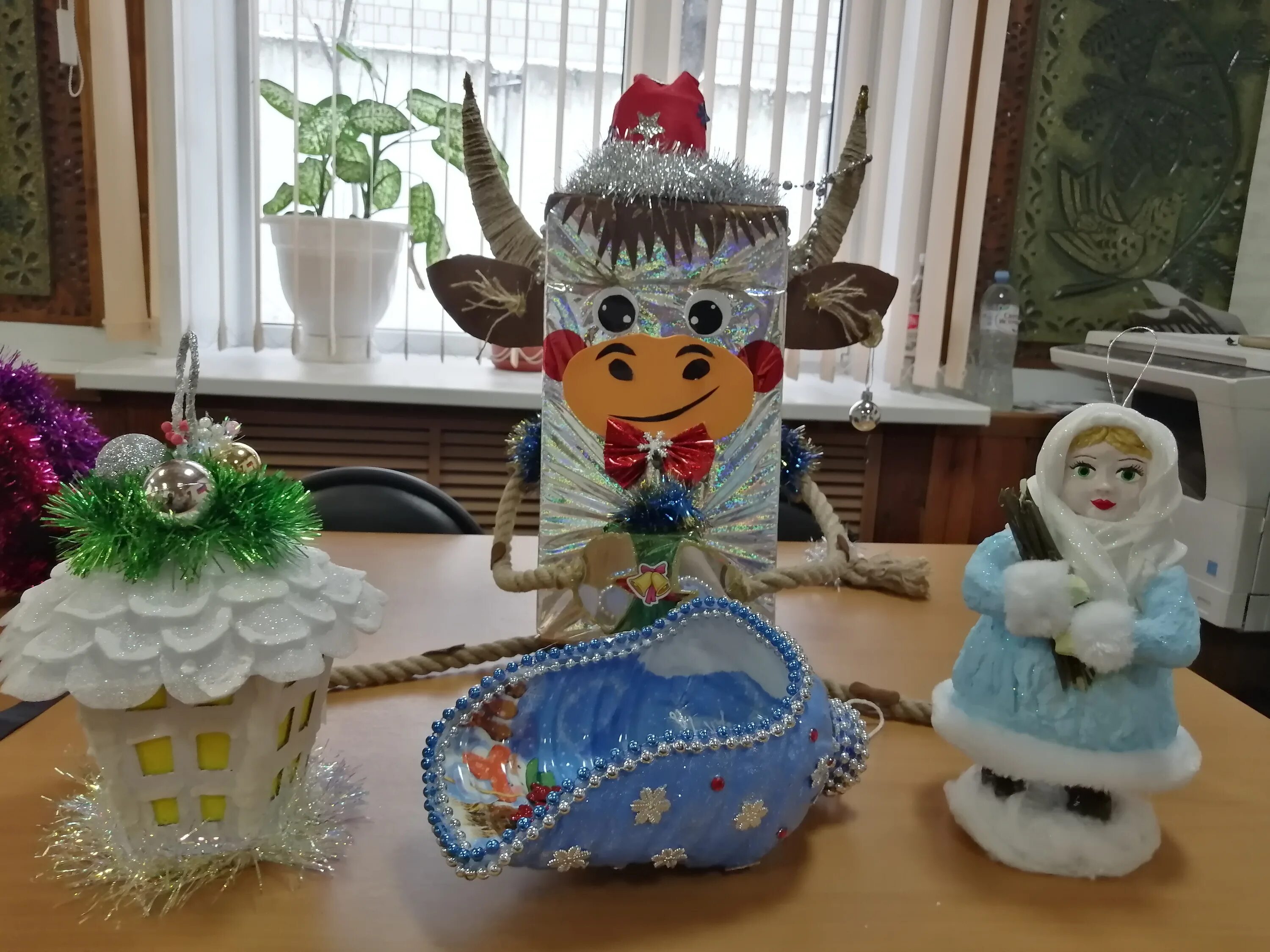 Поделки победители конкурса. Победители конкурса новогодняя игрушка. новогодние поделки победители конкурсов. конкурс новогодних поделок г брянск итоги.
