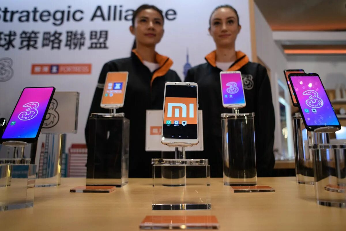 Xiaomi история телефонов. Xiaomi redmi note 10 вся линейка. Xiaomi mi 16-1. Xiaomi история телефонов. Xiaomi vs apple.