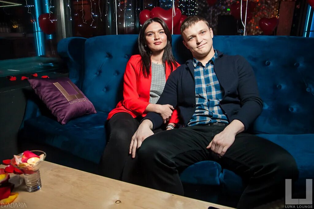 Luna lounge bar ул радищева. Luna Lounge, Норильск. Луна лаунж Казань Чистопольская. Луна бар. Luna Bar Казань.