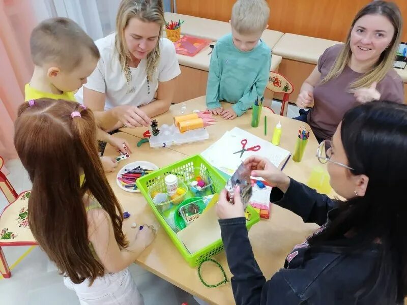 космическая мастерская поделка в сад. конкурс новогодний архипелаг. нижегородская ярмарка новогодняя. новогоднее украшение фасада здания. новогодний архипелаг творчества 2023 2024 екатеринбург.