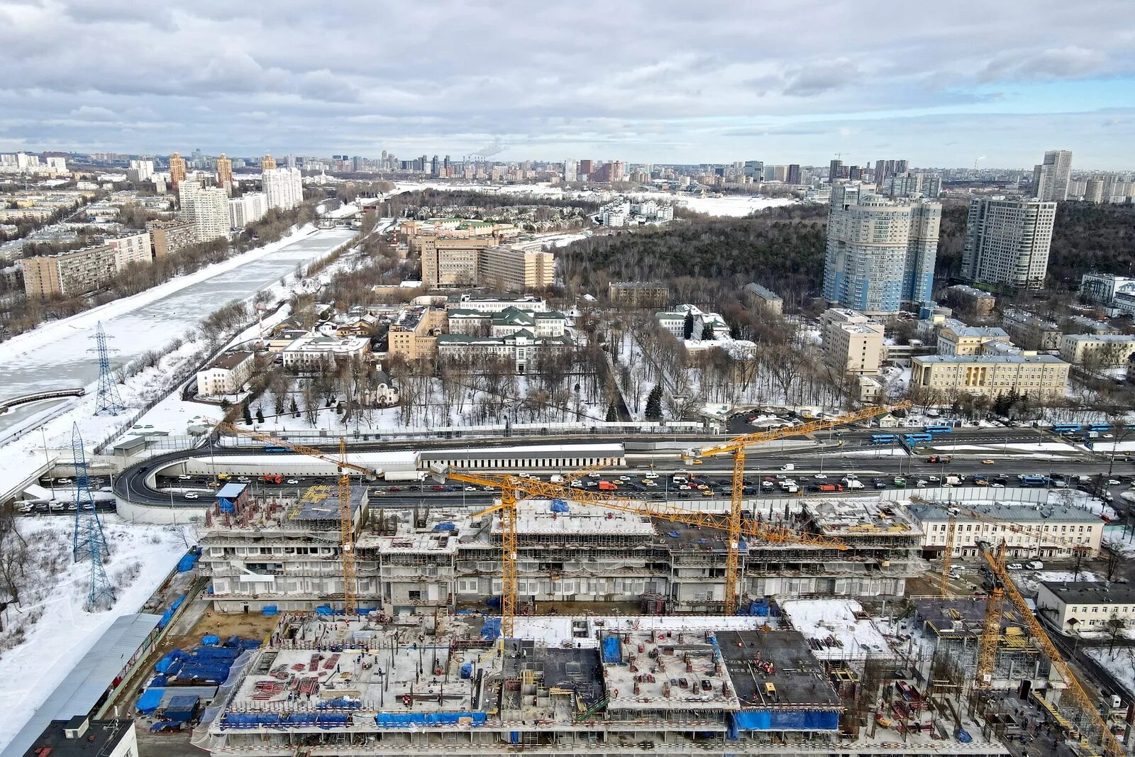 Больница 63 инфекционная. ИКБ 1 Волоколамское шоссе. ИКБ 1 Волоколамское шоссе стройка. ИКБ 1 Волоколамское шоссе новый корпус. Волоколамское шоссе 63 инфекционная больница.