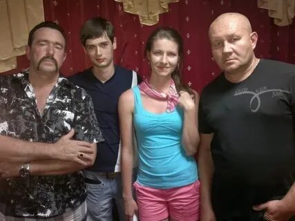 Целочку ломает брат
