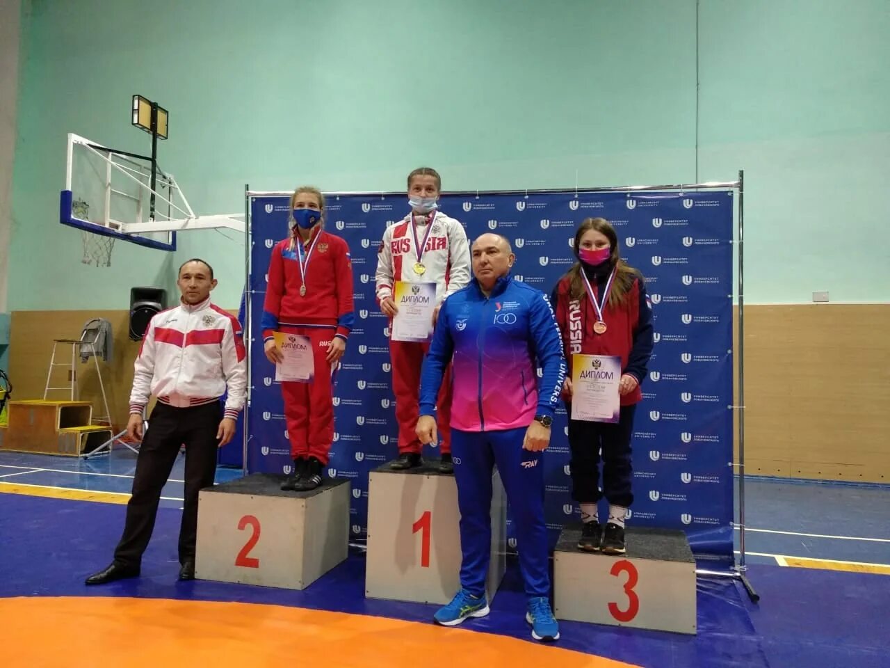 спортивные награды. всероссийские соревнования нижний новгород. спортивная акробатика губкинский. всероссийские соревнования нижний новгород. российские гимнасты.