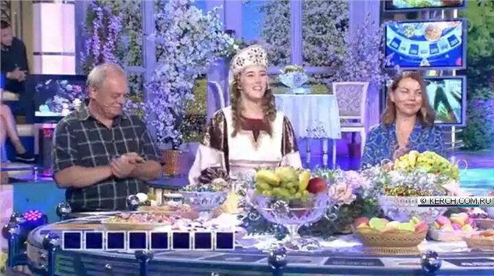 поле чудес кто выиграл. поле чудес телепередача 1990. курянка на поле чудес. поле чудес выигрыш. поле чудес 2011 майя степанова.