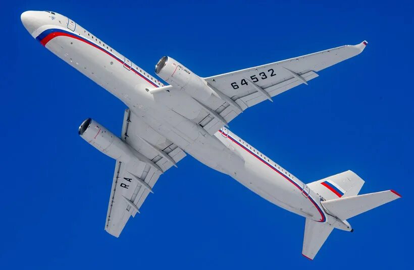 Какая страна выпускает самолет ту 204. Ту 214. ту-214р. 20 местный самолет. ту-214 ra-64512.