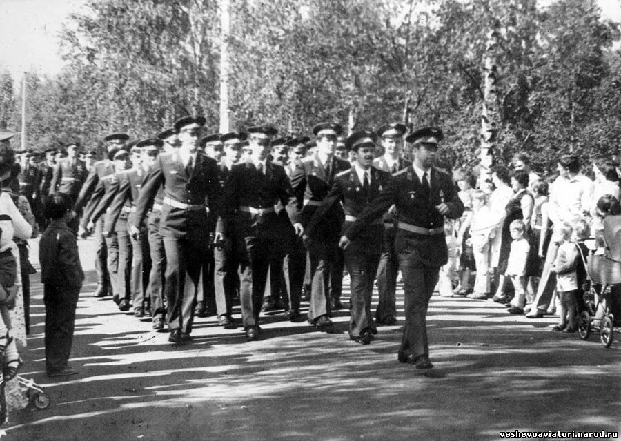 Военный городок тёкёль Венгрия. Аэродром Текель Венгрия. Кунмадараш Венгрия военный городок. Венгрия Текель военный аэродром. Кречевицы небесные врата