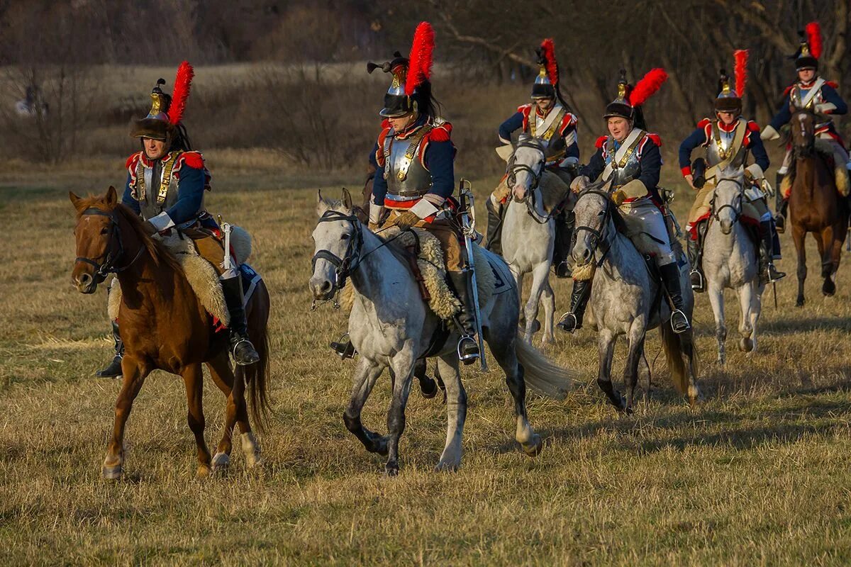 Кирасиры 1812. Французские Кирасиры 1812 года. Французский Кирасир 1812 реконструкция. Кирасиры Наполеона 1812. Кто такие кавалеристы