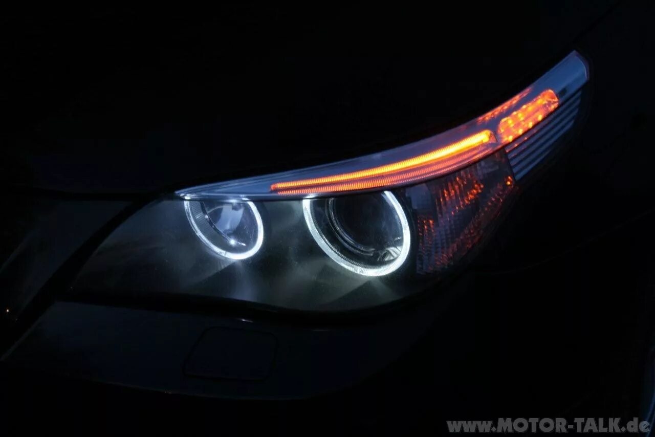 БМВ е60 оптика. Led e60 BMW. Свет фар BMW e60. Фары БМВ м5 е60. Фонарь е60