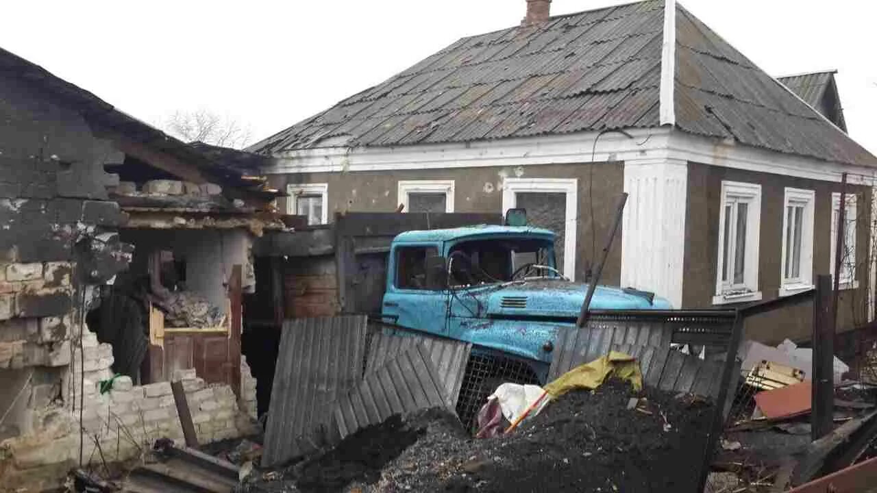 Гвардейка. Ул свердлова макеевка. Достопримечательности макеевки террикон. Гвардейка макеевка. Магазин даки макеевка.