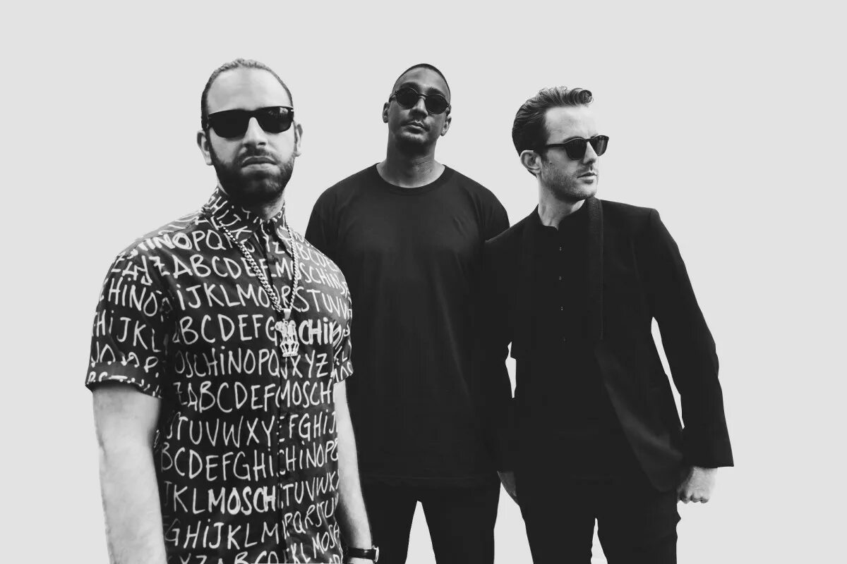 And chase them. Chase &amp; status. chase &amp; status дуэт. chase &amp; status фото. chase and status kikstar.