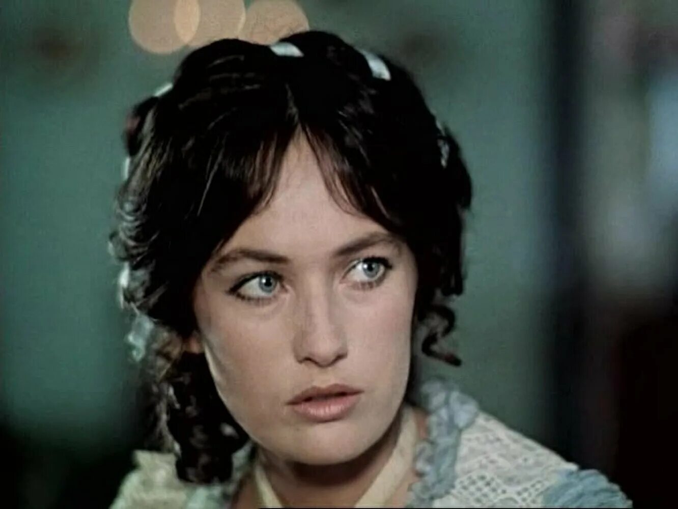 Лариса гузеева в молодости бесприданница. Бесприданница фильм с ларисой гузеевой. Лариса гузеева в фильме жестокий романс. Лариса гузеева жестокий романс. Лариса огудалова жестокий романс.