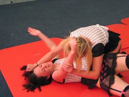 ali vs helz- baseball catfight.