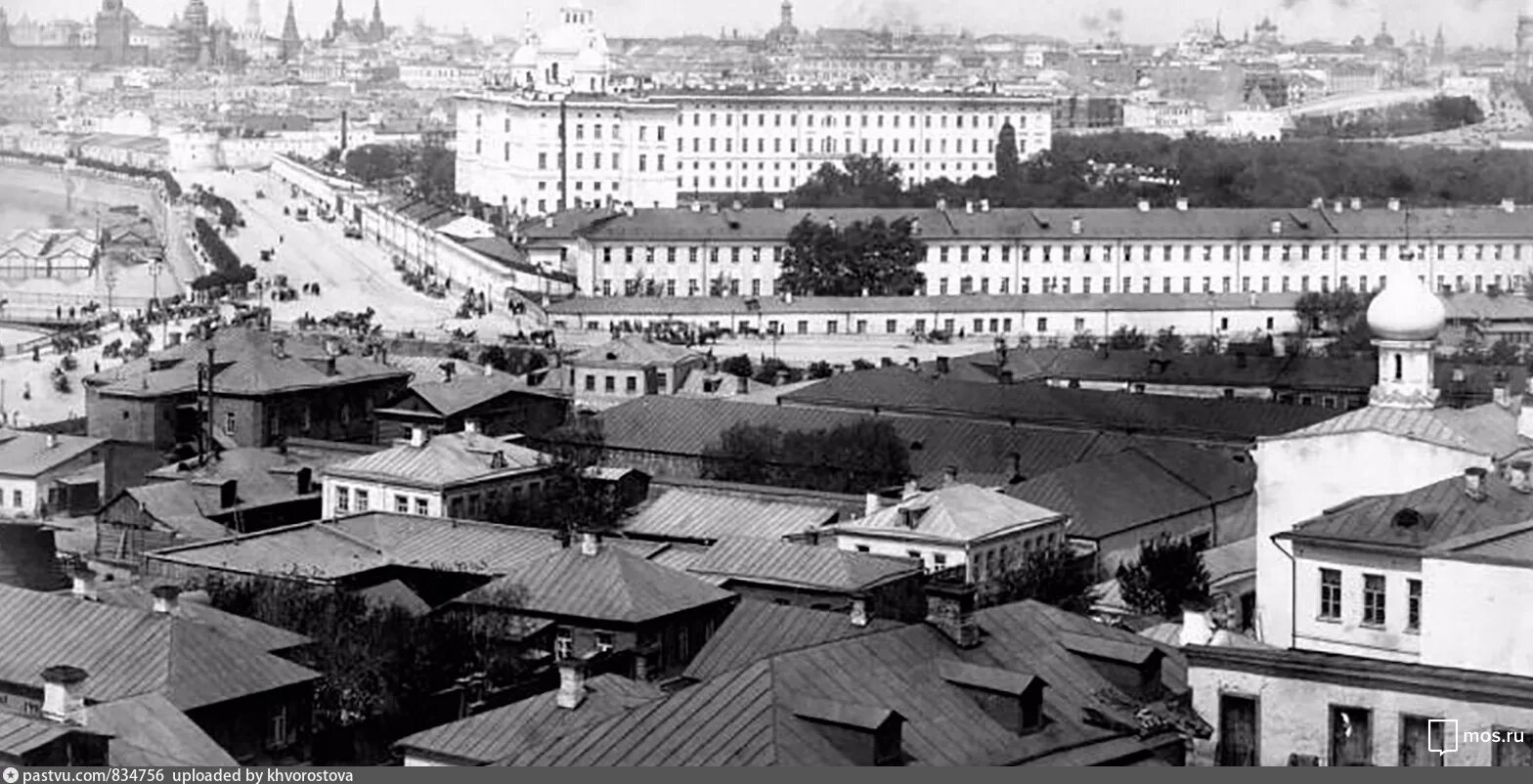 В начале 1870 годов. Москва 1870 год. Таганская площадь 19 век. Москва 1860 год. Панорама Москвы 1860 год с храма Христа Спасителя.