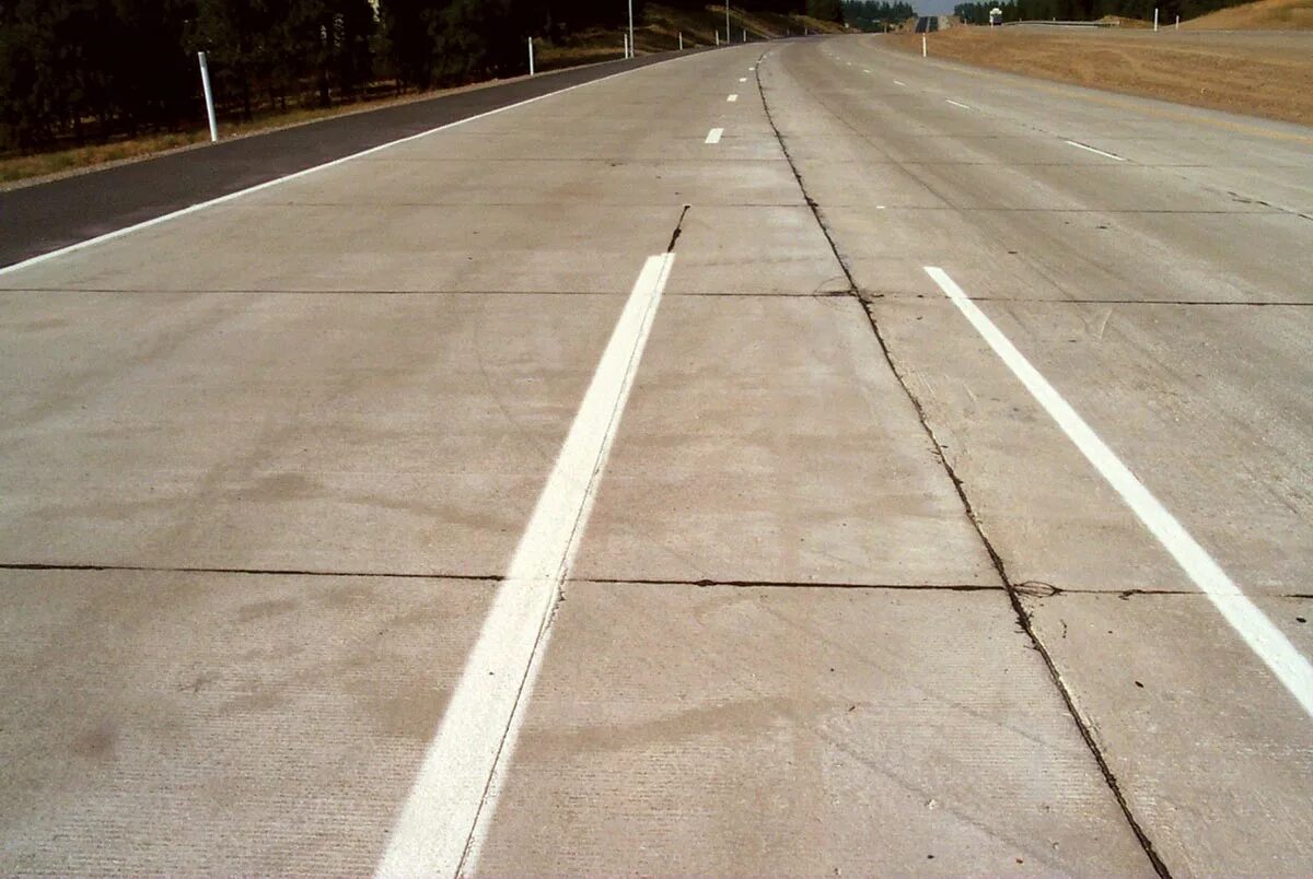 Бетонное шоссе. Бетонные автомагистрали. Бетон дороги. Цементно бетонное покрытие дороги. Американские дороги из бетона.