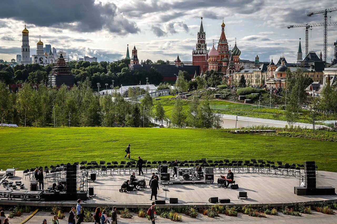 Парк "Зарядье" в Москве - парк в двух шагах от Кремля