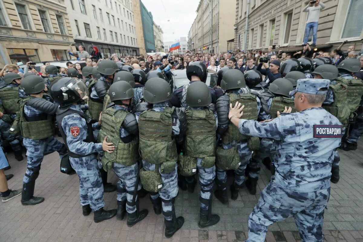 Митинг реформа. Реформа силовиков. Митинг 9 сентября 2018 Санкт-Петербург. Реформирование силовых структур 2003. 28 Тысяч человек.