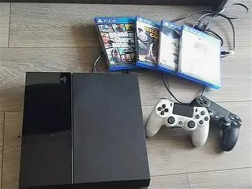 Авито ps 5. Ps4 512 GB коробка. PLAYSTATION 4 2 джойстика которые стоят 1990 рублей. ПС 4 авито. Джойстик за 1000 рублей.