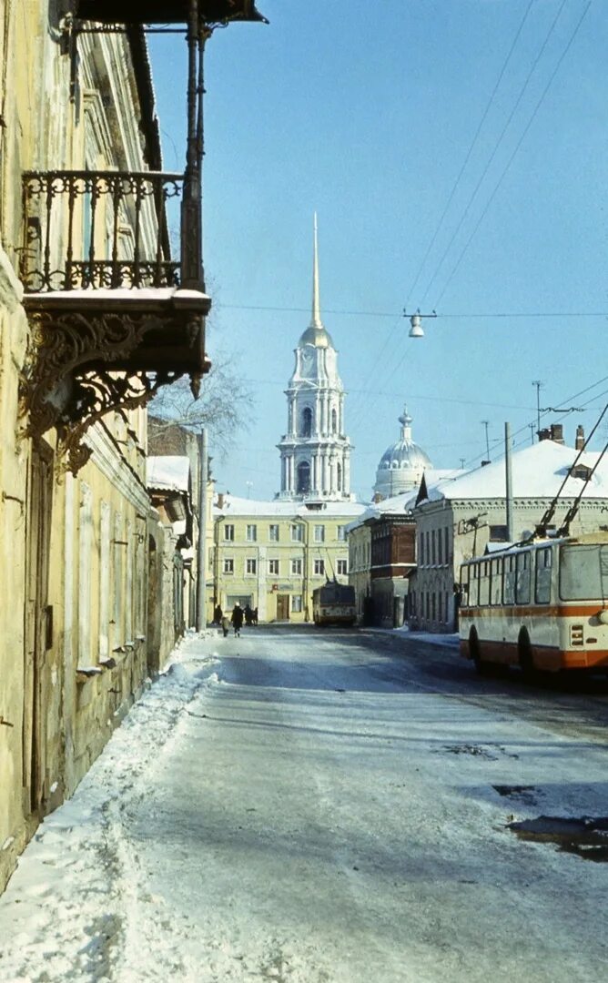 Рыбинском переулке. Рыбинск Пионерский переулок. Рыбинский переулок Москва. Зимний Рыбинск. Рыбинск зимой улицы.