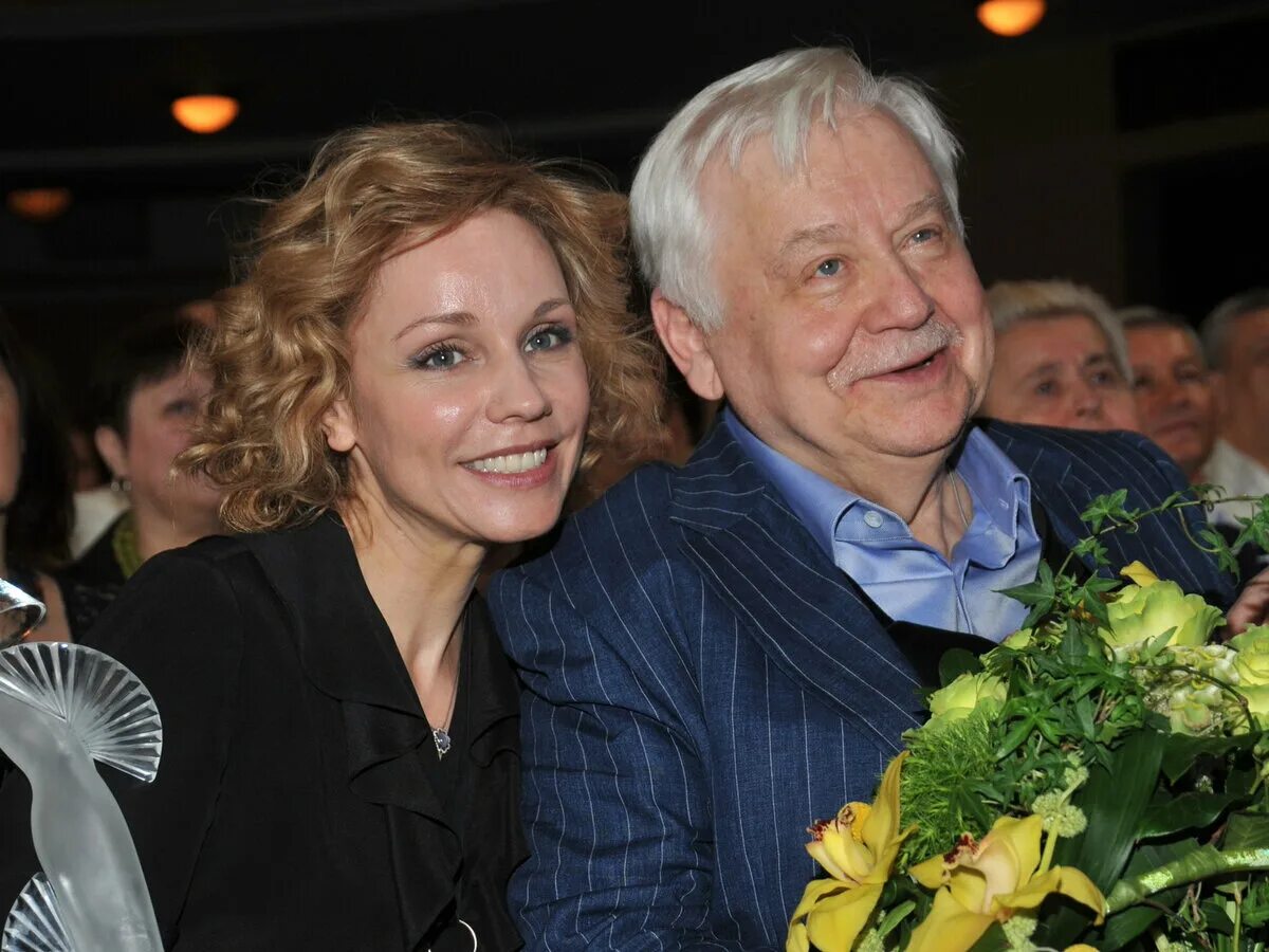 Табаков сколько жен