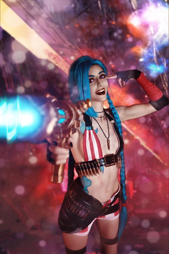 Jinx cosplay. Лига легенд Джинкс косплей. Джинкс косплей Катя Косова. Axilirator - Jinx. Джинкс Хелен Стифлер.