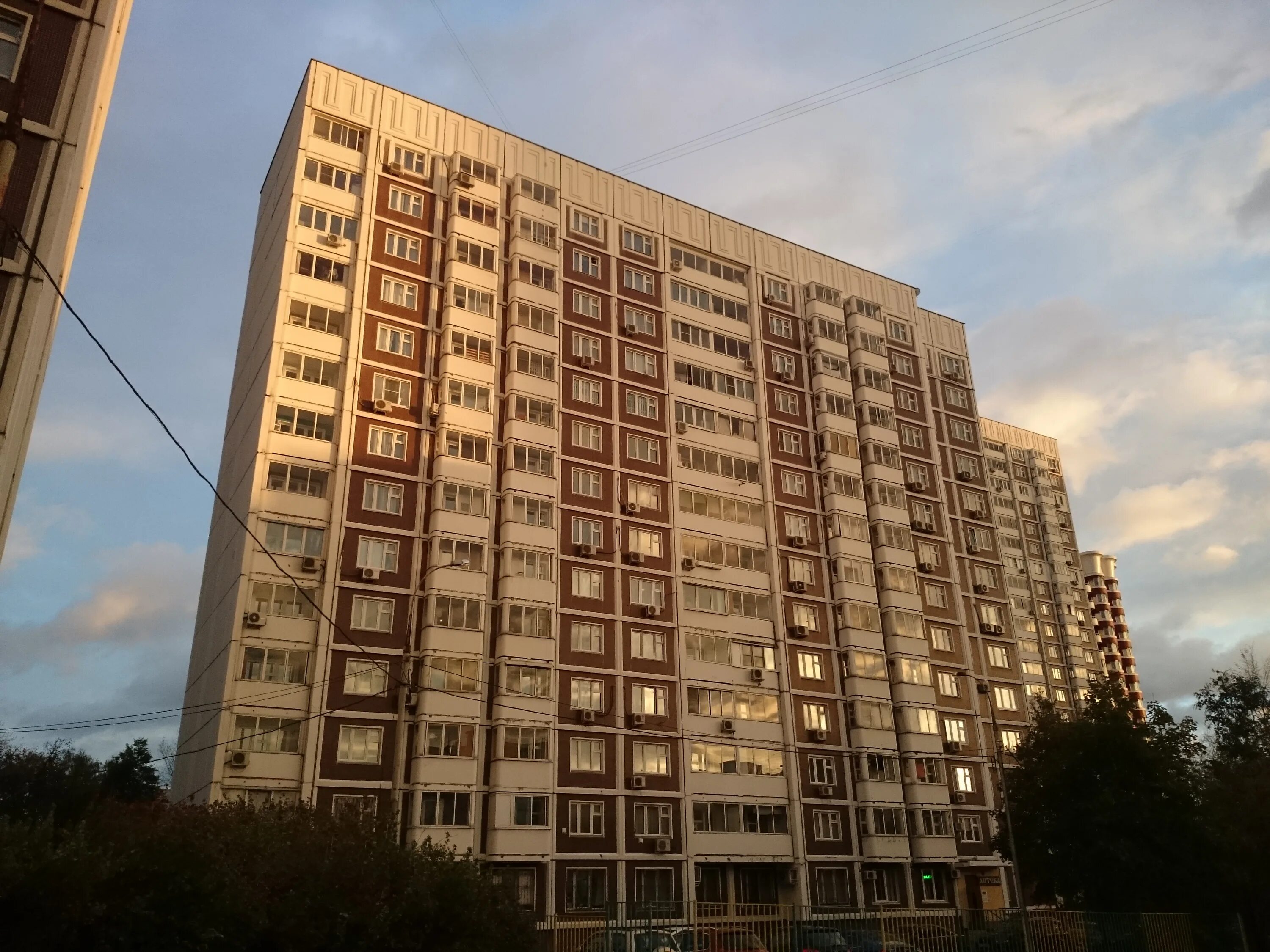 Жилой комплекс воронцово копэ. Кп истра парк лопотово. Какой дом 22. Дежнева дом 22 корпус 4. Красивые каркасные дома.