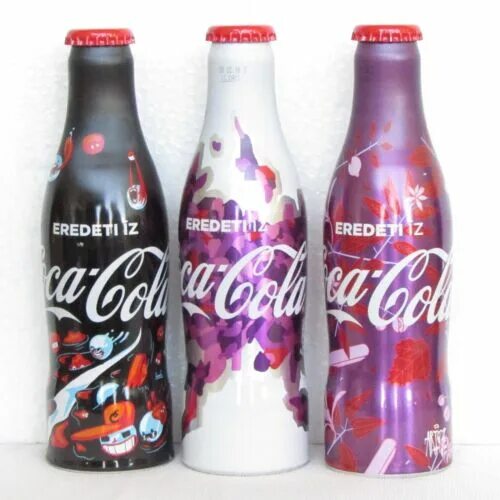Дал купить спб. Кола разные вкусы. Кока кола со вкусом космоса. Кока кола в стеклянной бутылке с разными вкусами. Coca Cola разные вкусы.