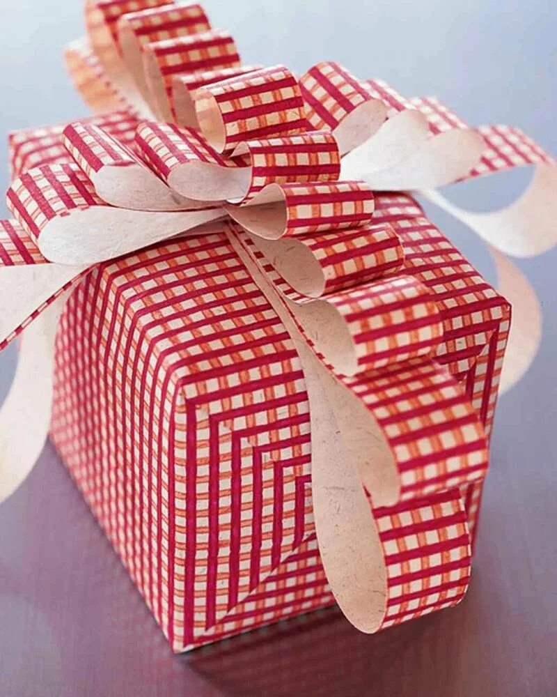 Набор подарочной бумаги. Оригинальная упаковка подарка. Подарочная упаковка из бумаги. Красивая упаковка подарков. Необычная упаковка подарка.