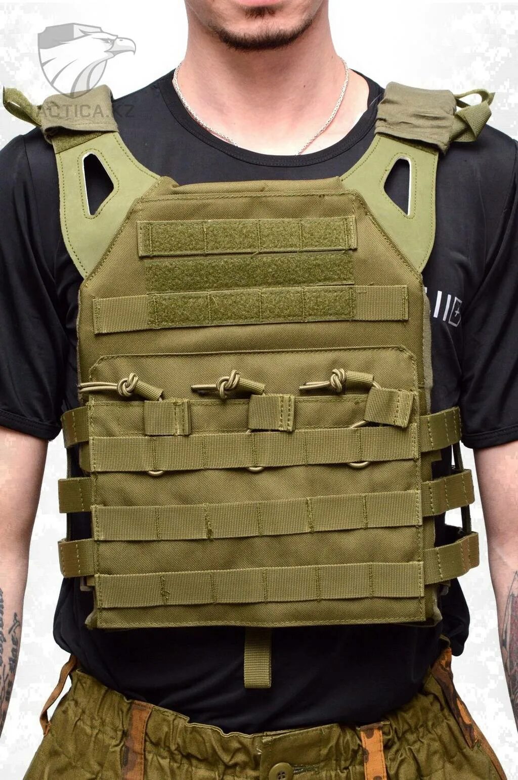 Vest на русский. Бронежилет Плейт Керриер. Жилет разгрузочный JPC Plate Carrier. Плейт Керриер JPC. Бронежилет asr 94 олива.