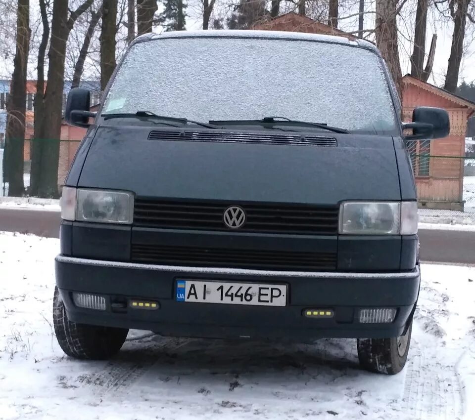 Противотуманки на Фольксваген т4. ПТФ на Фольксваген Транспортер т4. Volkswagen t4 1992. Фары Фольксваген т4.