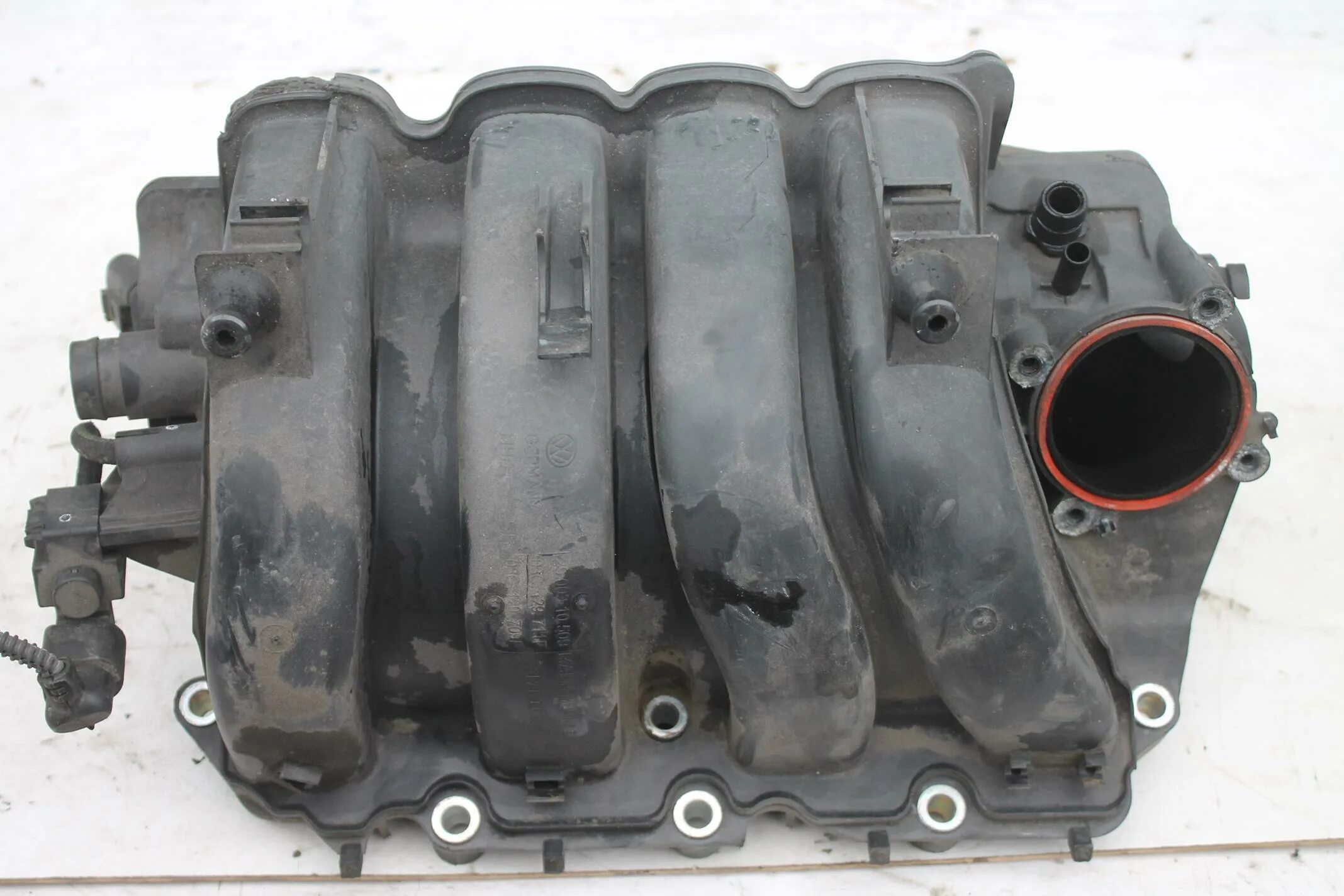 Впускной коллектор skoda octavia. Впускной коллектор skoda octavia. Впускной коллектор шкода фабия 1. Впускной коллектор skoda octavia. Впускной коллектор шкода фабия 1.