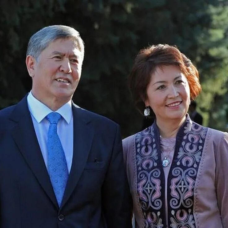 Жена киргиза. Жена Алмазбека Атамбаева. Алмазбек Атамбаев семья.