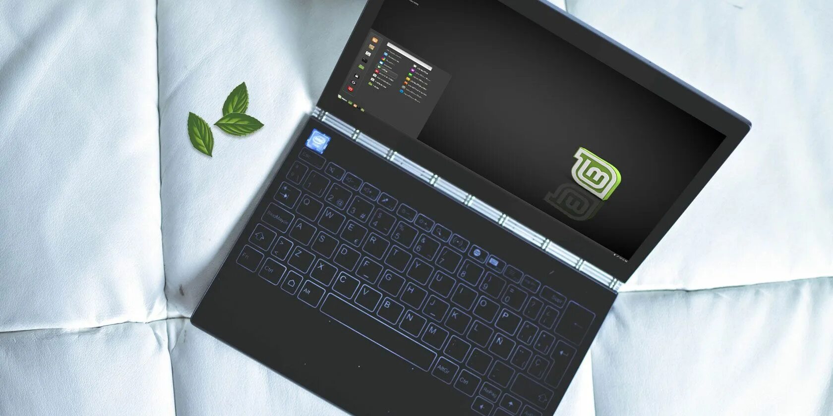 Ноутбук линукс дистрибутив. Ноутбук на mint. linux для ноутбука. mint x1. to &#039;mint&#039; an nft.
