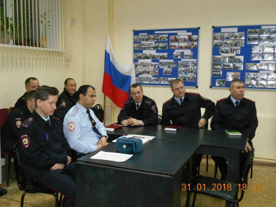 Участковый роман чекмарев воскресенск. Номер участковой великий новгород. Полиция новосокольники. Мухина анна александровна участковый. Наша полиция.