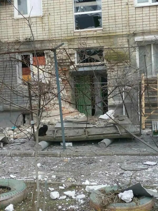 Разрушенный дом. Новая каховка обстрел. Новая каховка. Новая каховка сейчас. Новая каховка 2021.