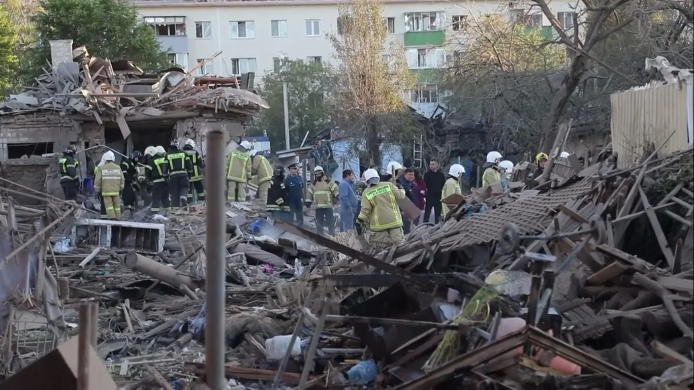 Сколько погибло в белгороде с начала сво. Разрушения в Белгороде. Взрывы в Киеве. Взрыв дома. Взрыв в Белгороде.