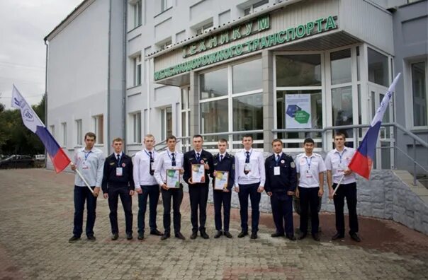 Поступление в железнодорожный колледж после 9 класса. Железнодорожный техникум омск. омский техникум железнодорожного транспорта омгупс. омгупс колледж. железнодорожный техникум омск после 9.