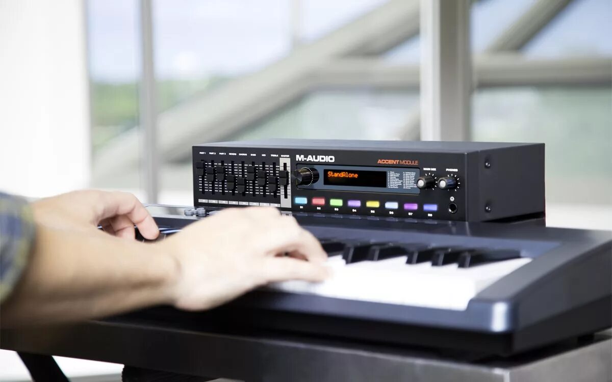 Звуковой модуль midiplus miniengine. Звуковой модуль midi gem wx expander plus. Midi sounds. Hi midi h1000a071a. Battery midi.