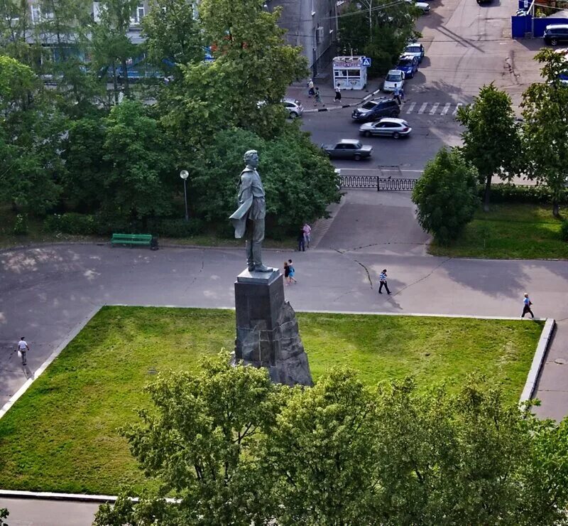 сквер на площади горького нижний новгород. парк максима горького нижний новгород. сквер горького нижний новгород. площадь горького нижний новгород. площадь максима горького нижний новгород.