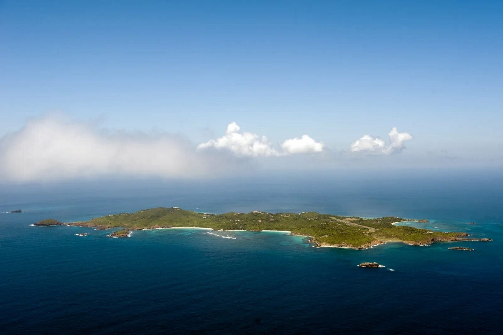 Остров сент-Винсент в Карибском море. Остров Мюстик в Карибском море. Mustique Island (остров Мюстик), Вест-Индия. Остров Мюстик Карибы.