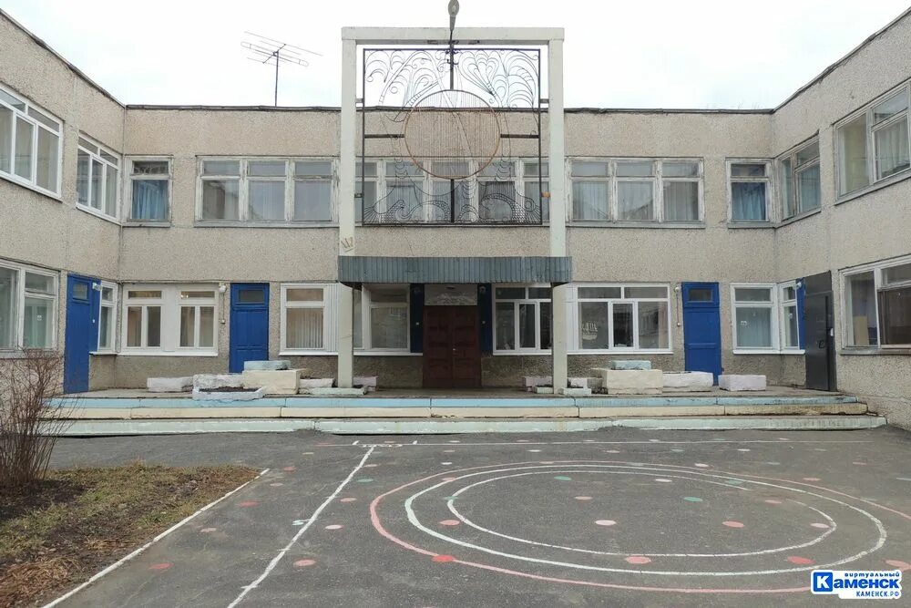 Детский сад светлячок гавриловка ковернинский район. Гематома на ухе у ребенка. В детском саду 233 воспитатель избила мальчика новокузнецк. Садик 112 омск на мельничной. Детский сад синячок уральские.