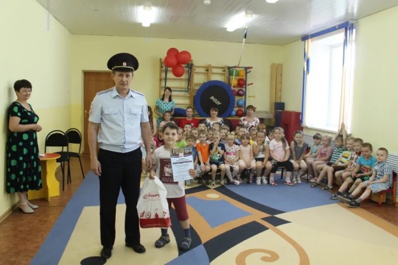 Центральный садик в ромоданово. Детский сад ромодановский. Школа 1 саранск. Поселение узкое. Белозерье садик.