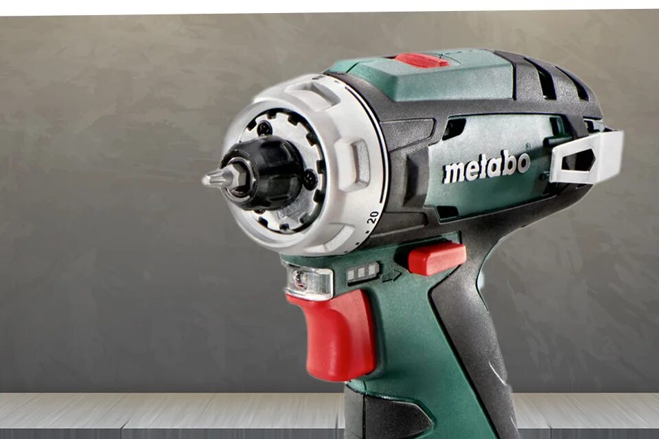 Оригинальный шуруповерт макита разница от подделки. Makita df330dwe 12v. Шуруповёрт макита 18 подделки. Шуруповёрт макита 21 v подделка. Макита не оригинал шуруповерт.