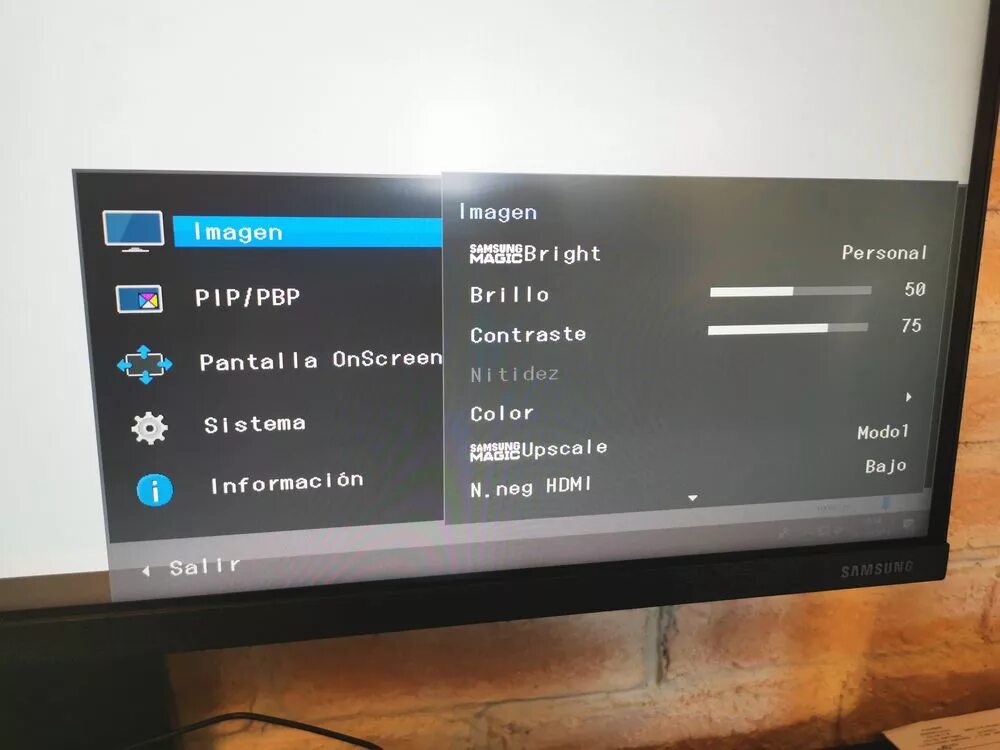 Монитор меню. Меню на мониторе. samsung menu монитор. меню монитора выбора hdmi. меню управление монитора самсунг.