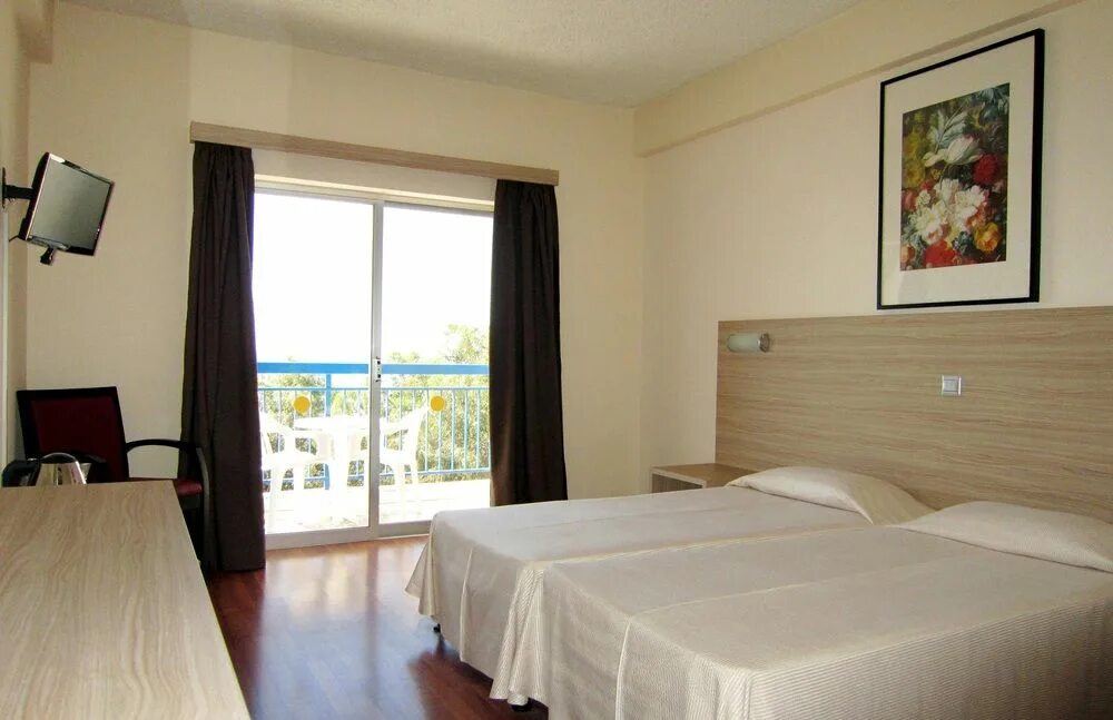 Marina hotel 3. Marina айя напа. Marina hotel кипр айя-напа. Marina айя напа. Отель marina кипр.