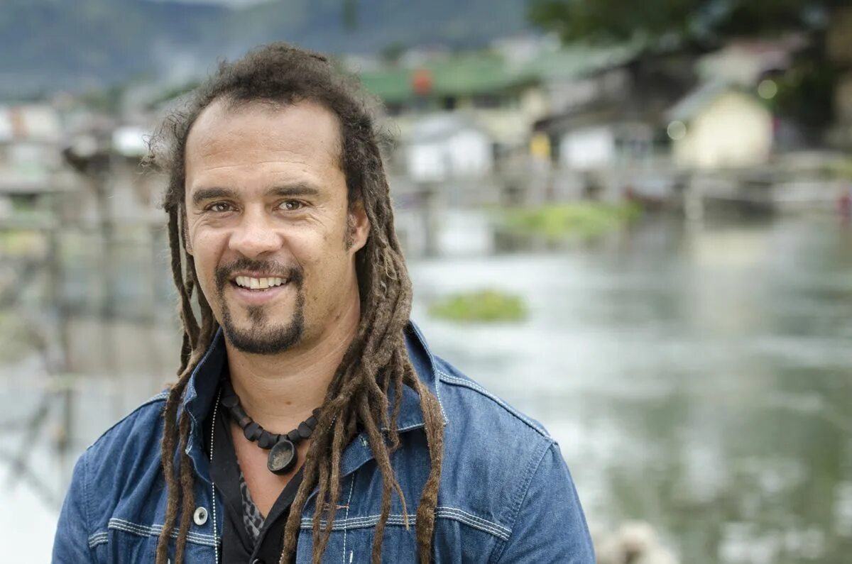 Michael rocks. Cd franti, michael: all people.