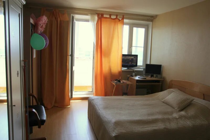 Сниму однокомнатную метро молодежном. Молдавская 5 москва. Комната молодежная метро. , 27к2. Циан стоимость 12 м коммуналки на молодогвардейской.