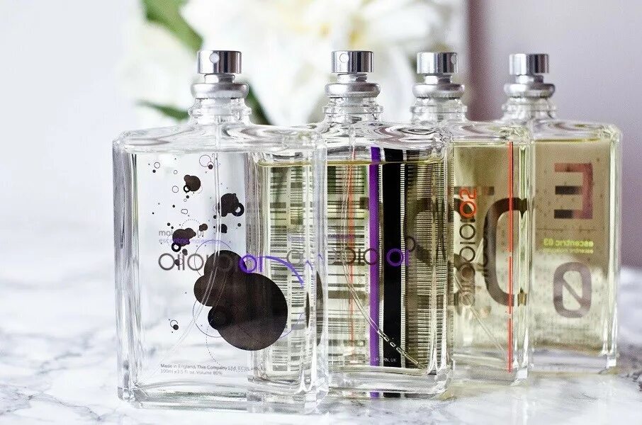 Химические молекулы на белом фоне. Molecule 08 zarkoperfume. Molecule 01 100ml edt. Escentric molecules 05. Шаростержневая модель глюкозы.