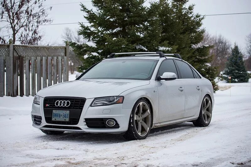 Audi a4 b8 r18. Ауди а4 б8 r19. Диски Audi a4 b8 r19. Audi s4 b8 дорестайлинг.