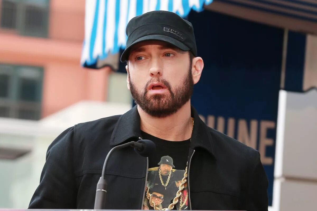 Эминем как выглядит сейчас. Эминем сейчас 2025. eminem сейчас 2025. эминем сейчас 2025. eminem сейчас 2025.