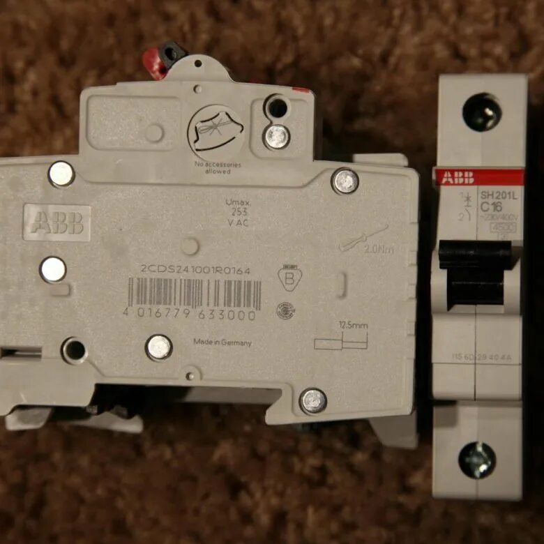 Abb sh201l c16. Автомат abb sh201 16a. Автоматический выключатель sh201. Abb sh201. Автомат abb 16a однополюсный.